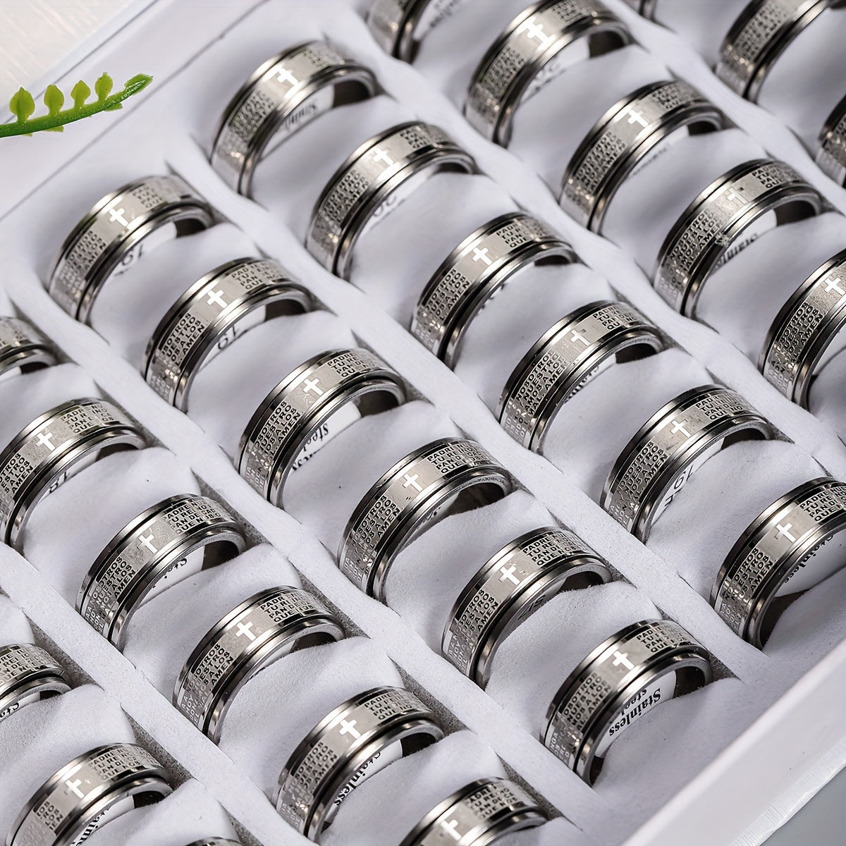 Wholesale Lots 30pcs Stainless Steel Relieving Anxiety Spinner Ring For Men And Women 8mm Spanish Bible Verse Christian Lord's Prayer Cross Ring, Cross Ring, Letter Cross Ring, Religious Jewelry Gift